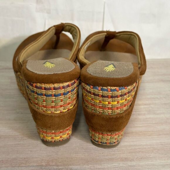 Volatile Brown Wedge Shoes with Cushioned Footbed size 10 very cool - Picture 3 of 6